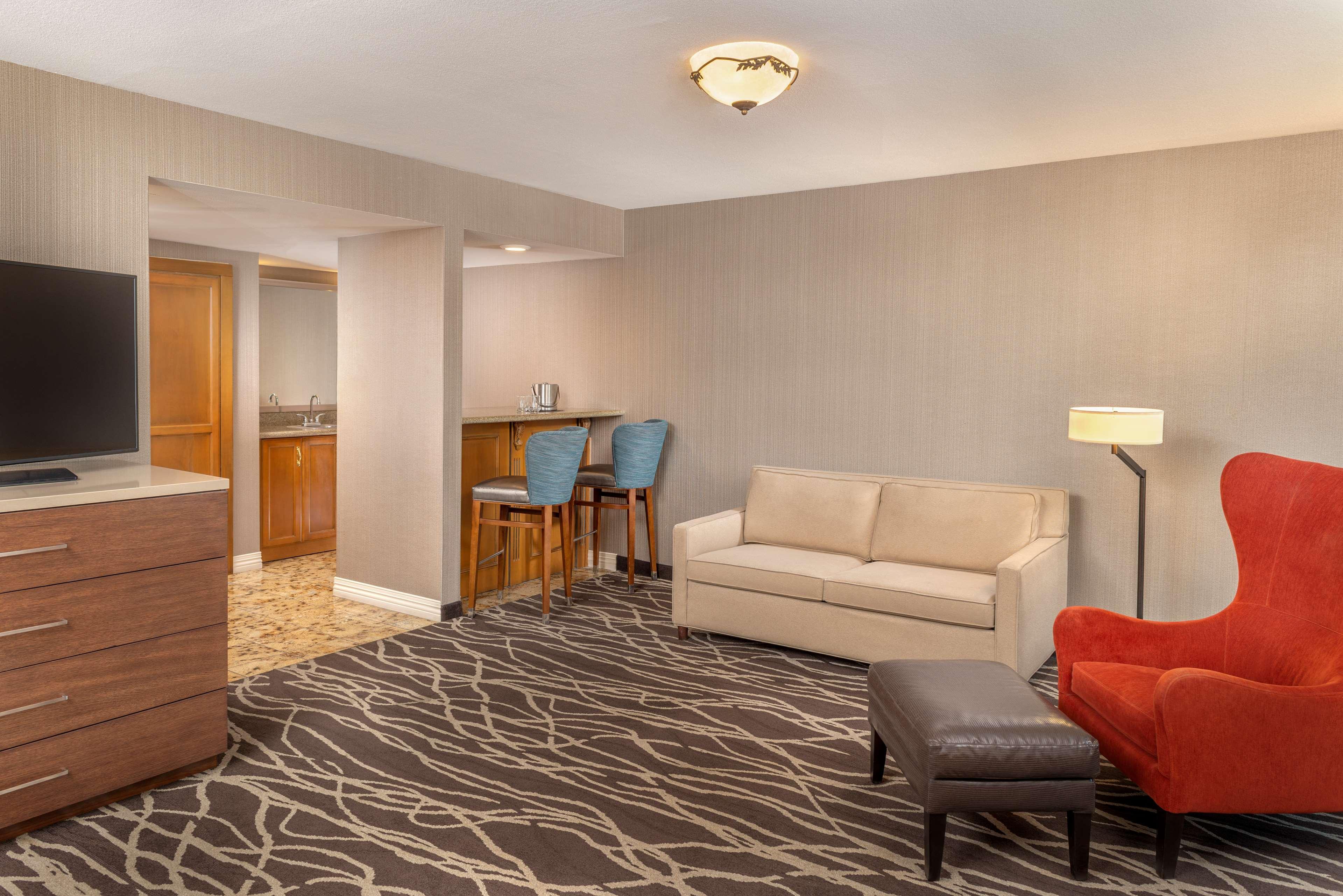 Doubletree By Hilton San Bernardino Hotel Exterior foto
