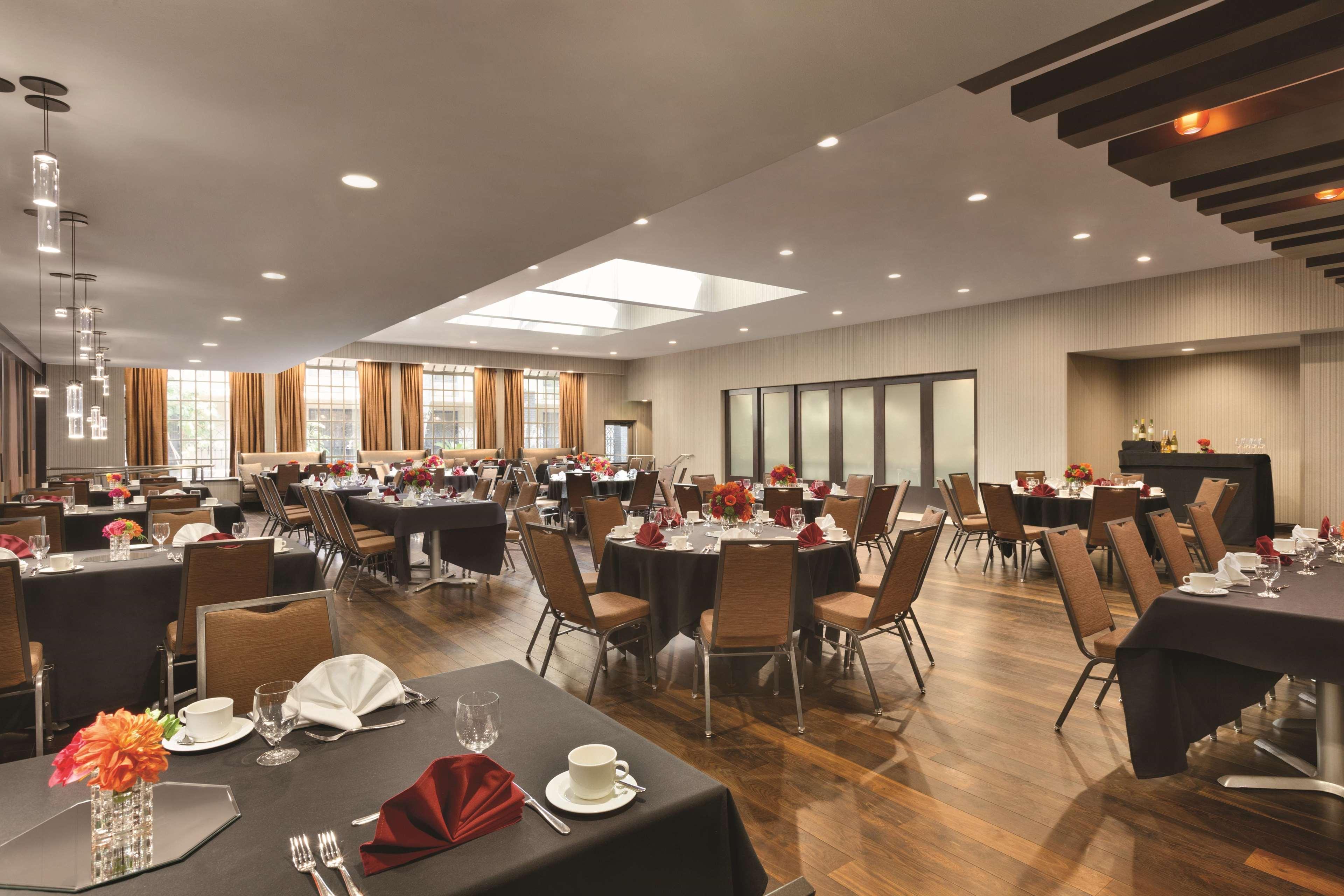Doubletree By Hilton San Bernardino Hotel Exterior foto